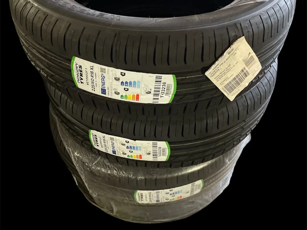 Billede 2 - 225/60r18 Nokian Ref.S129 sommer