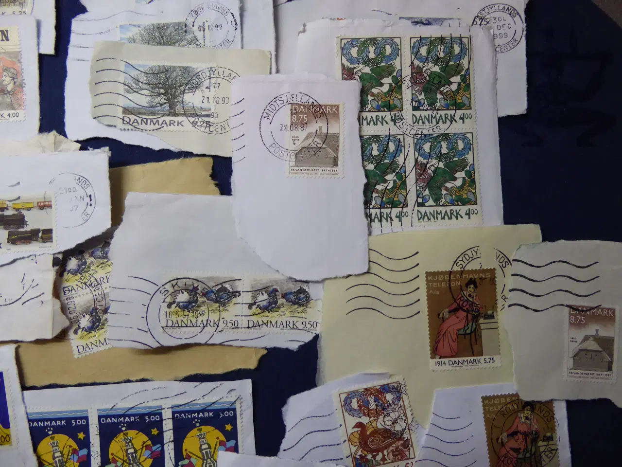Billede 16 - Danske og udenlandske frimærker fra 1990'erne