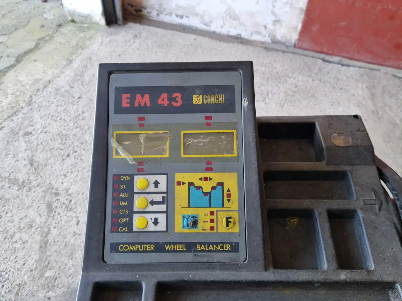 Billede 2 - Corchi EM 43 afbalanceringsmaskine