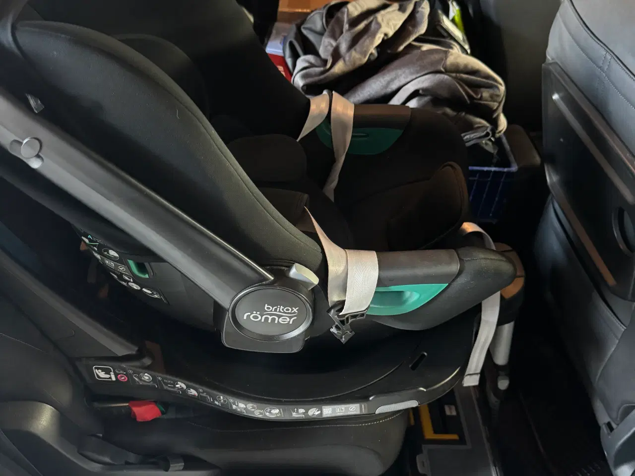 Billede 4 - Brutal Römer Baby-safe 3 I-size inkl. flexbase iso