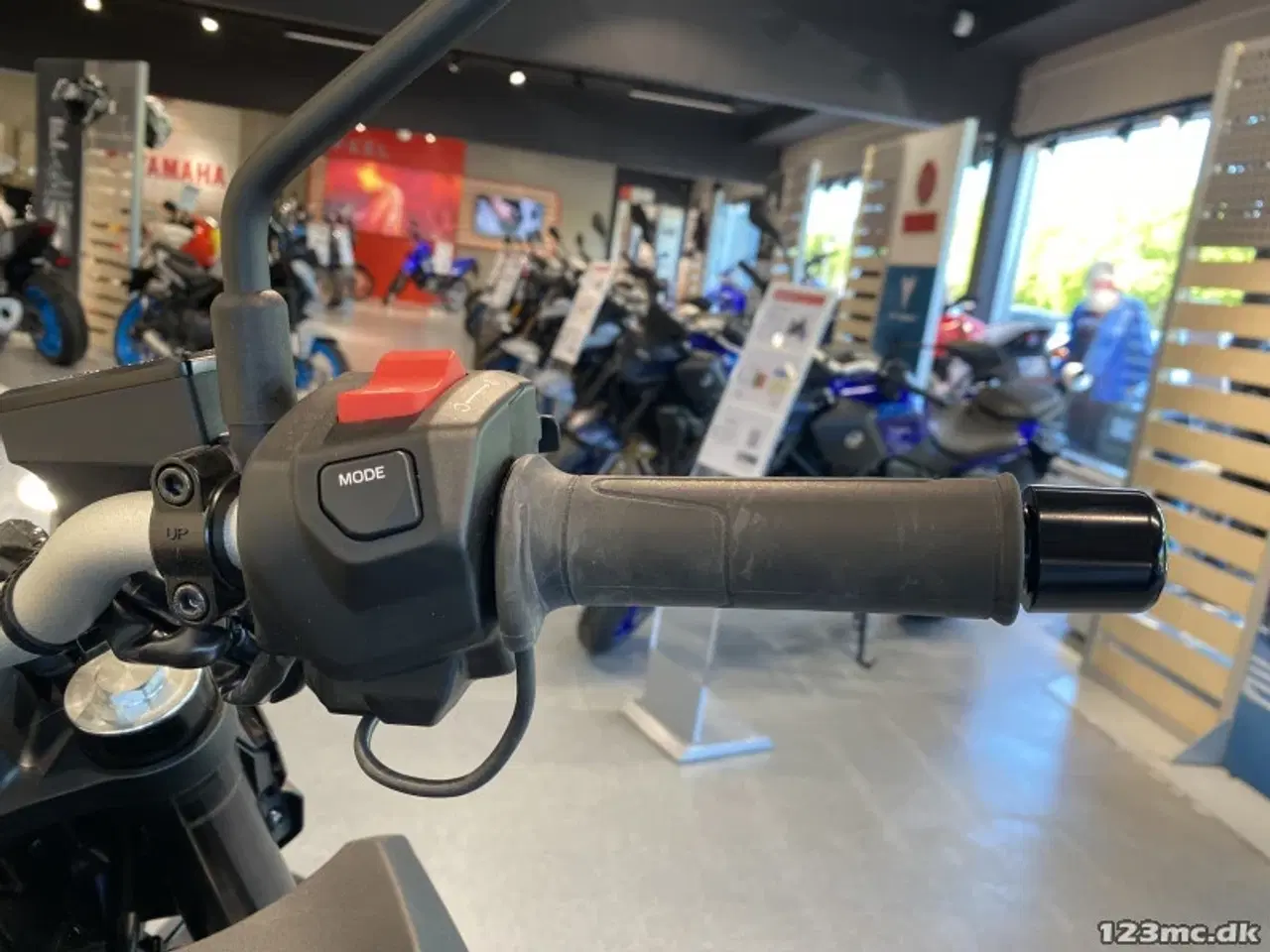 Billede 7 - Yamaha MT-07 Y-AMT Hyper Naked