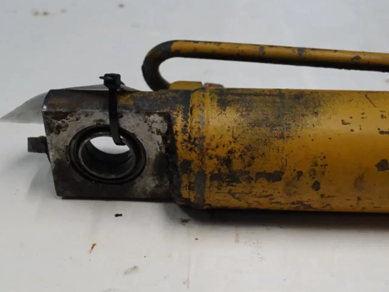 Billede 8 - Hydrema 807 Styrecylinder 330325