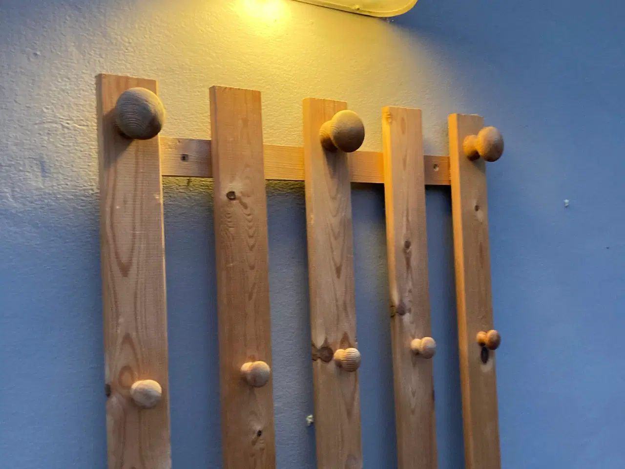 Billede 4 - Vintage væg knage panel fra 1970 erne 13 knager