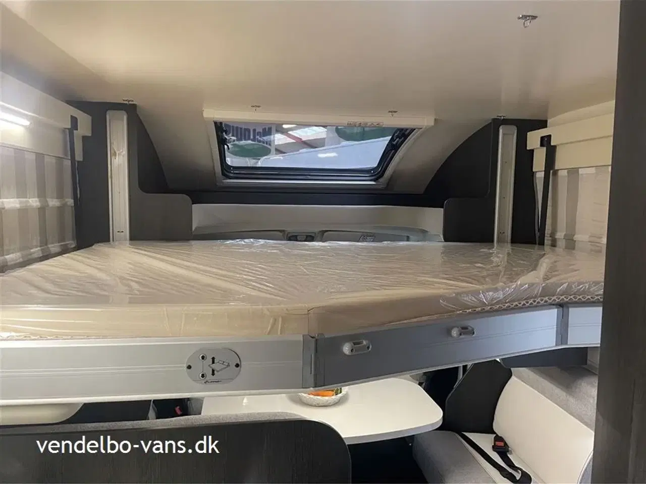 Billede 8 - 2024 - Rollerteam Kronos 285TL Selekt Populær indretning med hele 5 sele -og sovepladser