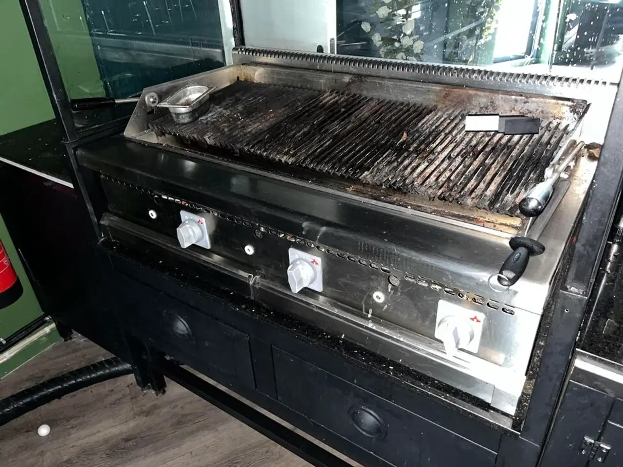 Billede 3 - Atalay Grill med udsugning