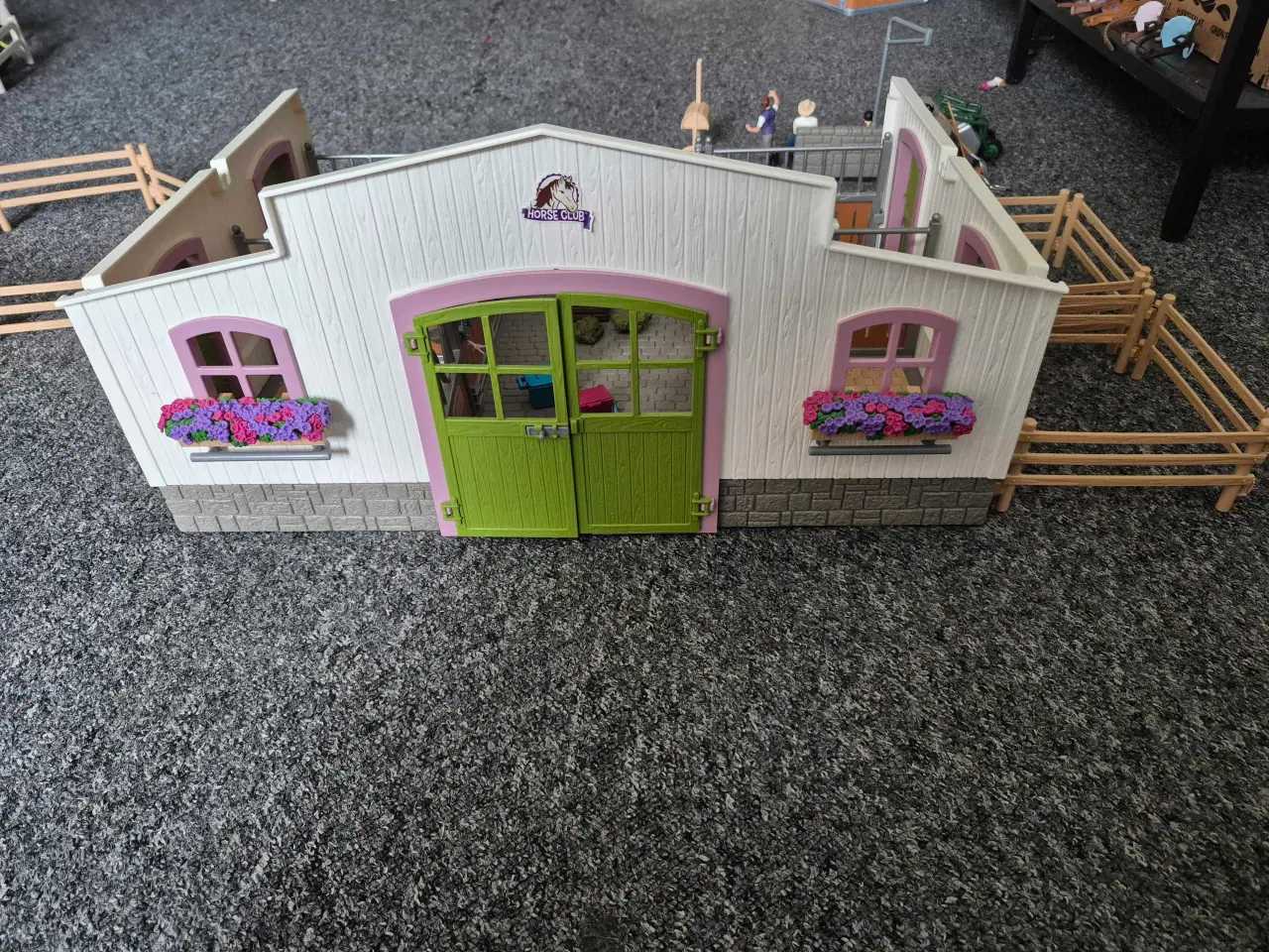 Billede 1 - Schleich heste, stald, en masse tilbehør