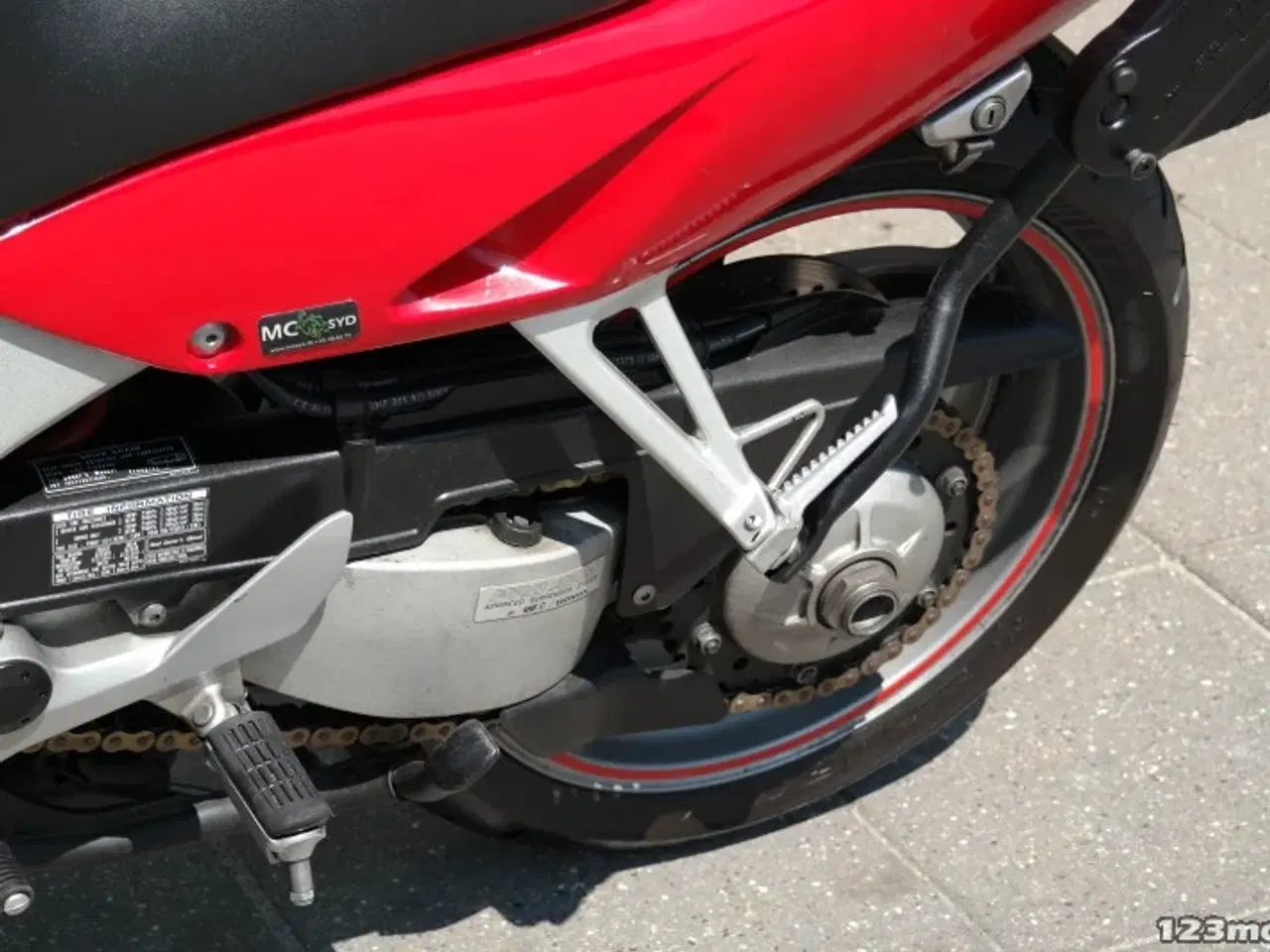 Billede 26 - Honda VFR 800 F MC-SYD       BYTTER GERNE