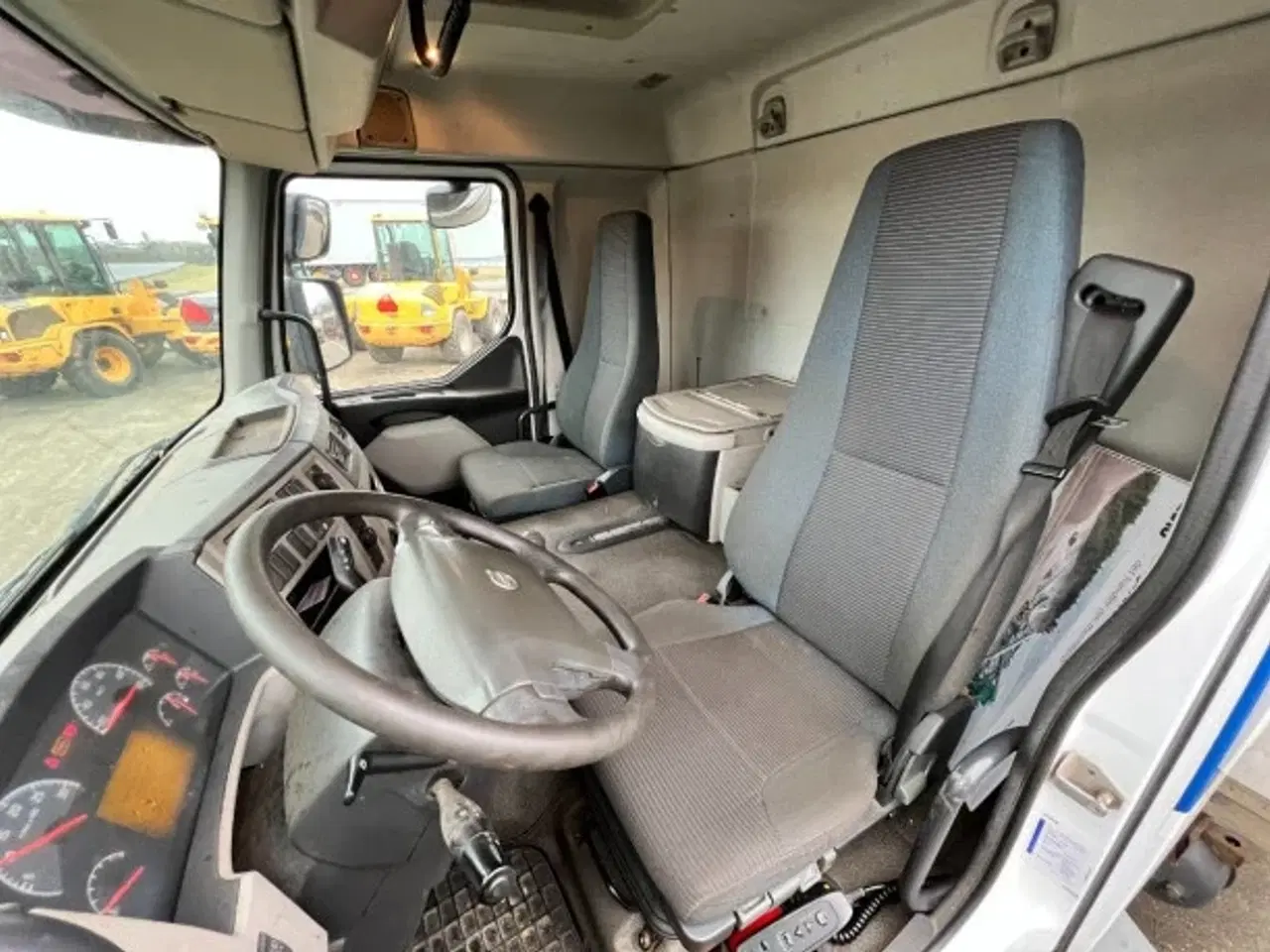 Billede 18 - Volvo FL 240 4X2 - 2008 - servicebil med kran / Tooltruck