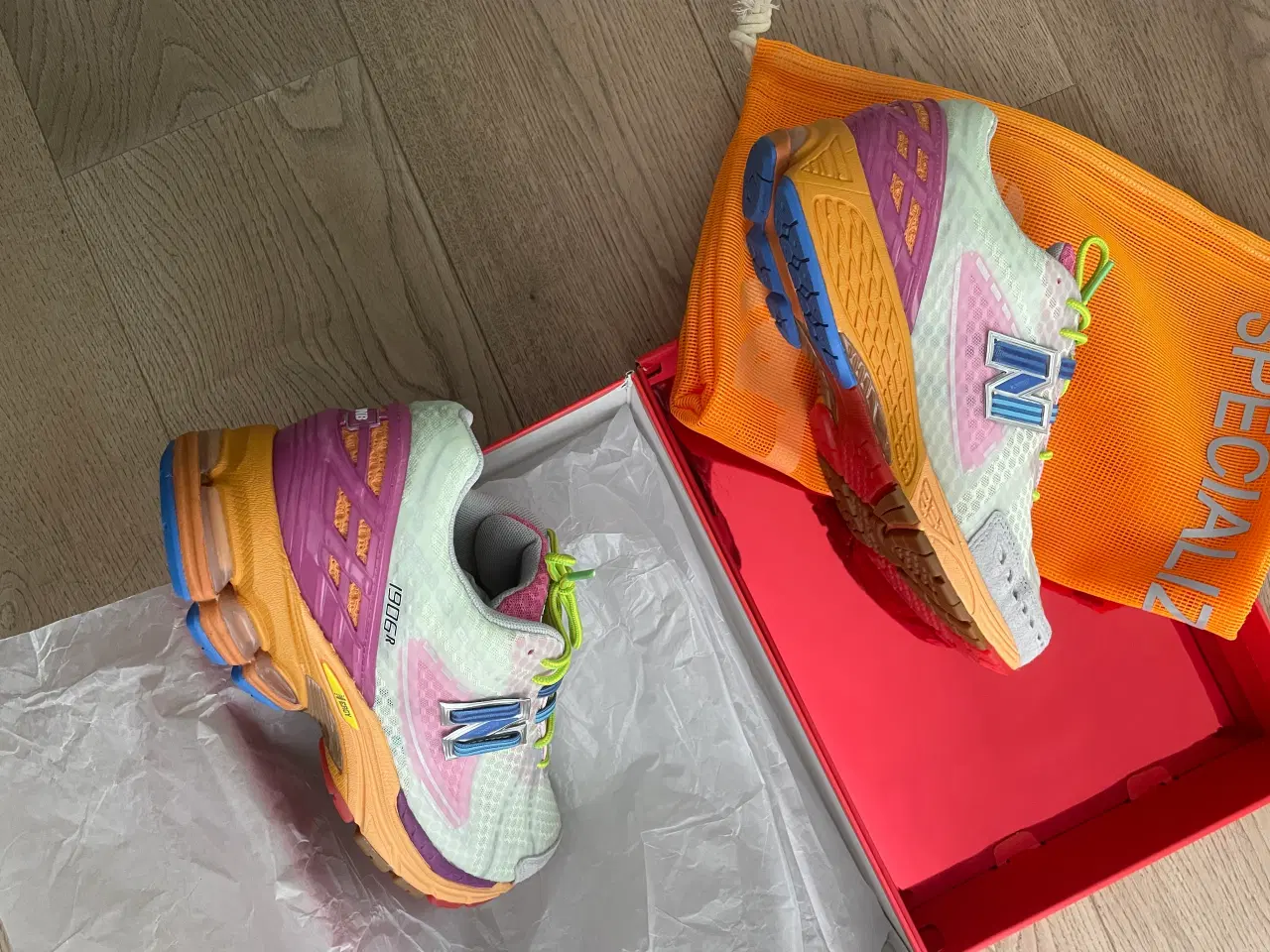 Billede 2 - New Balance x Action Bronson 1906R ‘Rosewater’