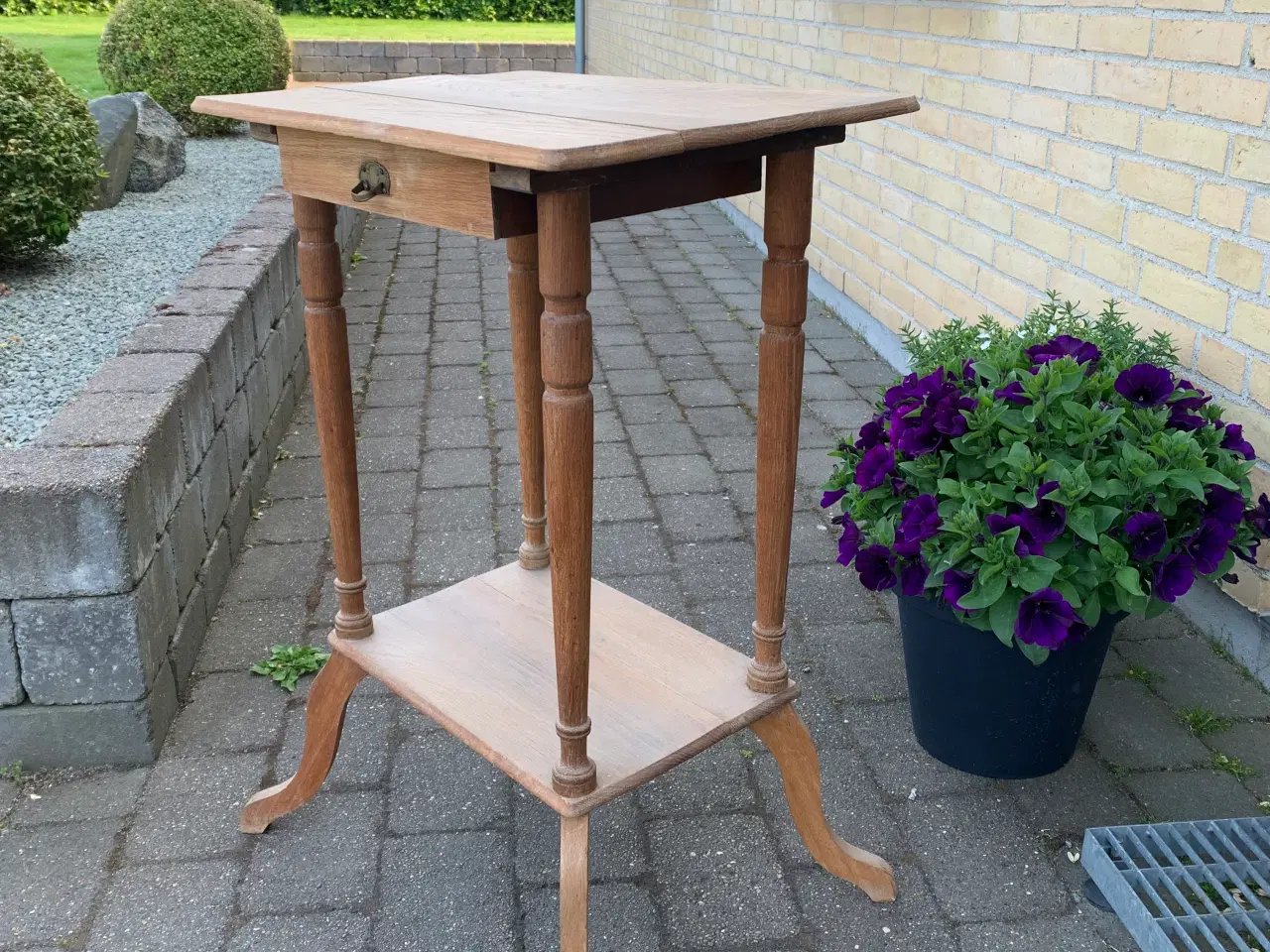 Billede 2 - Tobaksbord