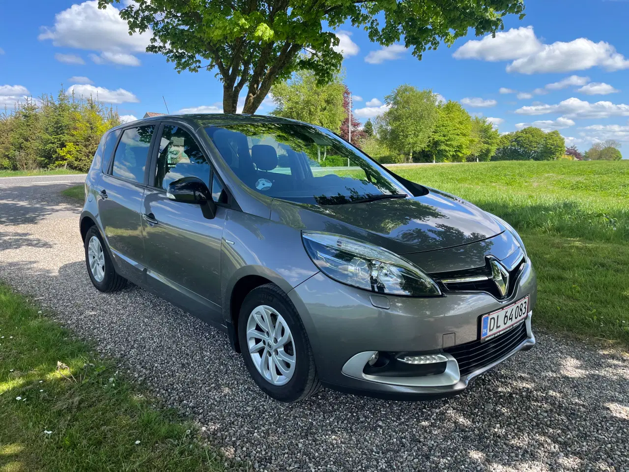 Billede 2 - Super flot nysynet Renault Scenic 1.5 dci fra 2015