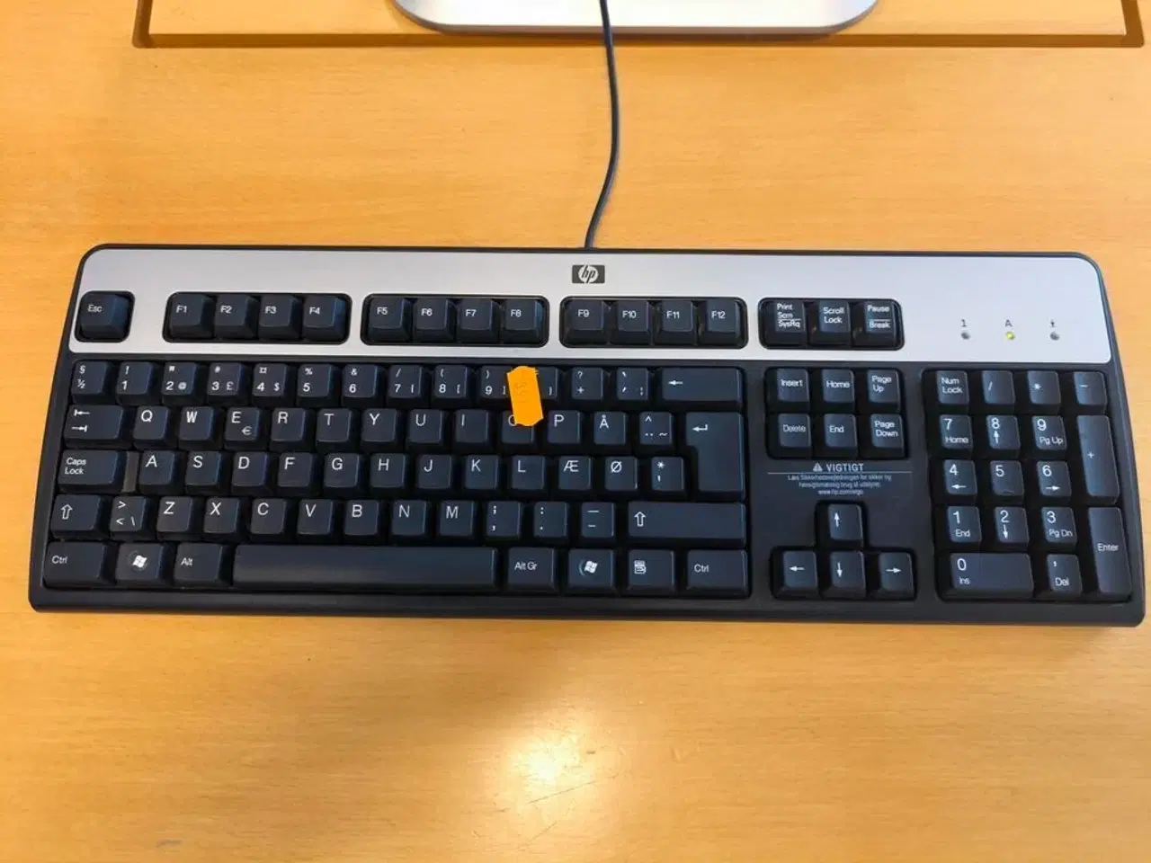 Billede 2 - Skærm 22" m. tastatur HP L2206w (PC medfølger ikke)