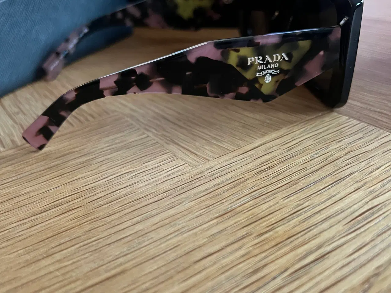 Billede 3 - PRADA Dame solbrille 