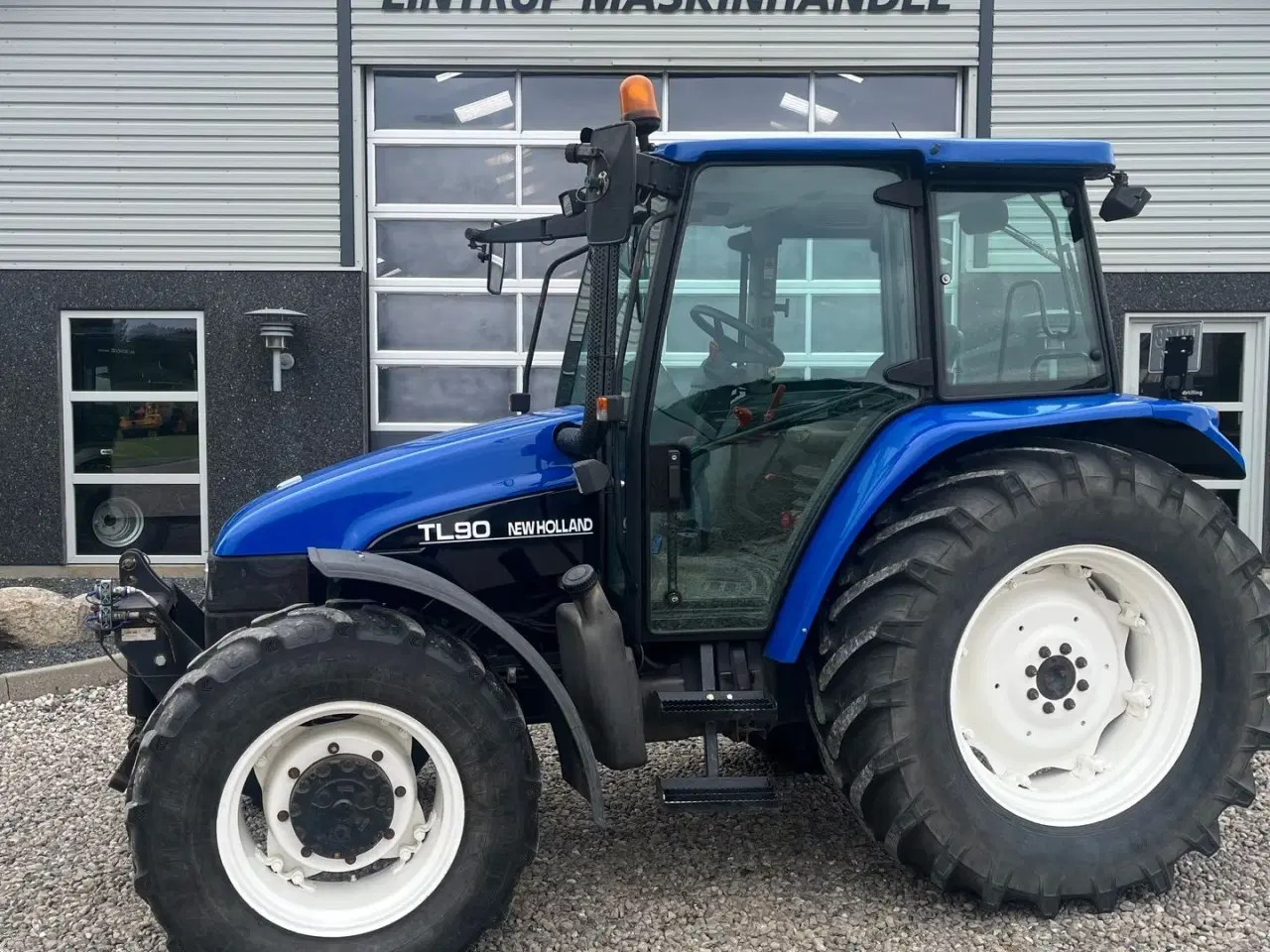 Billede 1 - New Holland TL90 Med frontlift