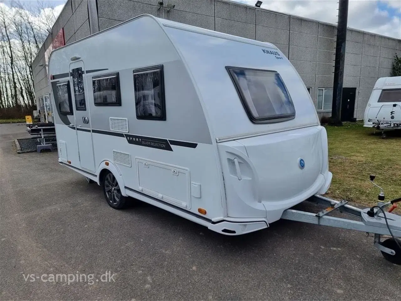 Billede 1 - 2021 - Knaus Sport 400 QD Silver Selection   LILLE LET REJSEVOGN MED FULDAUTOMATISK MOVER