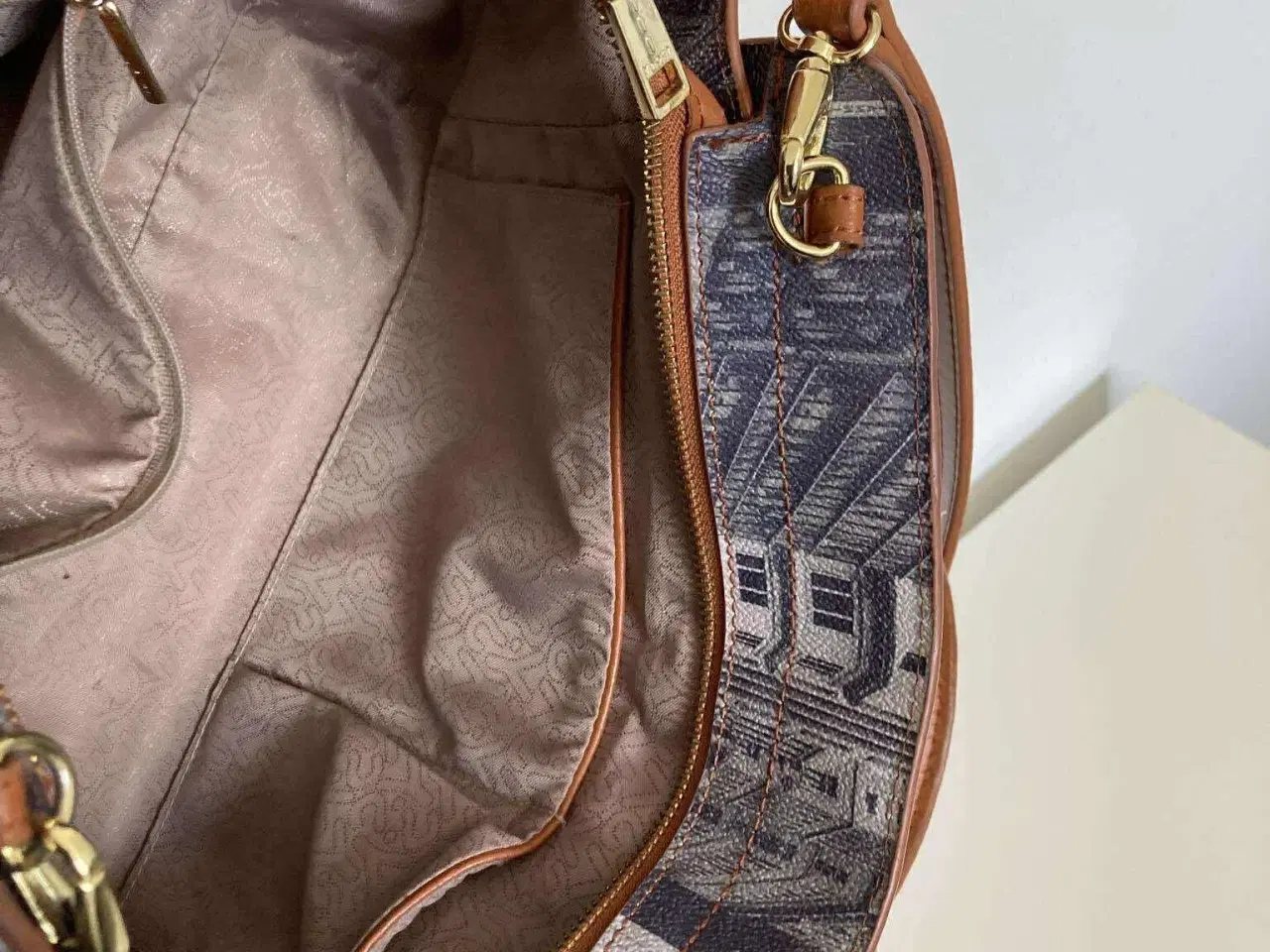 Billede 2 - Taske 31 cmx 23cm