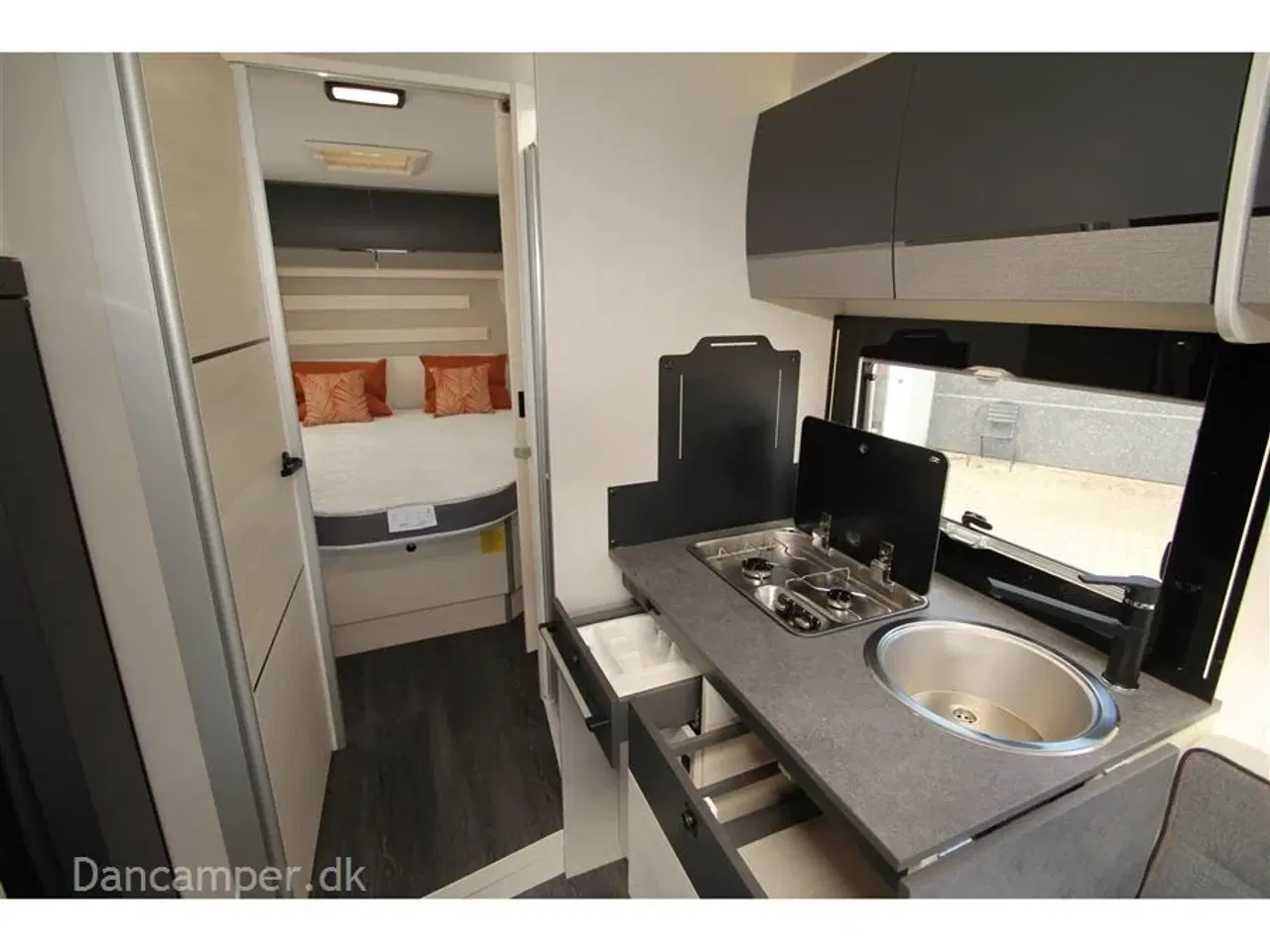 Billede 8 - 2025 - Chausson 788 Titanium ULTIMATE   Fabriksny Chausson 788 Titanium Ultimate, med queens bed og meget udstyr