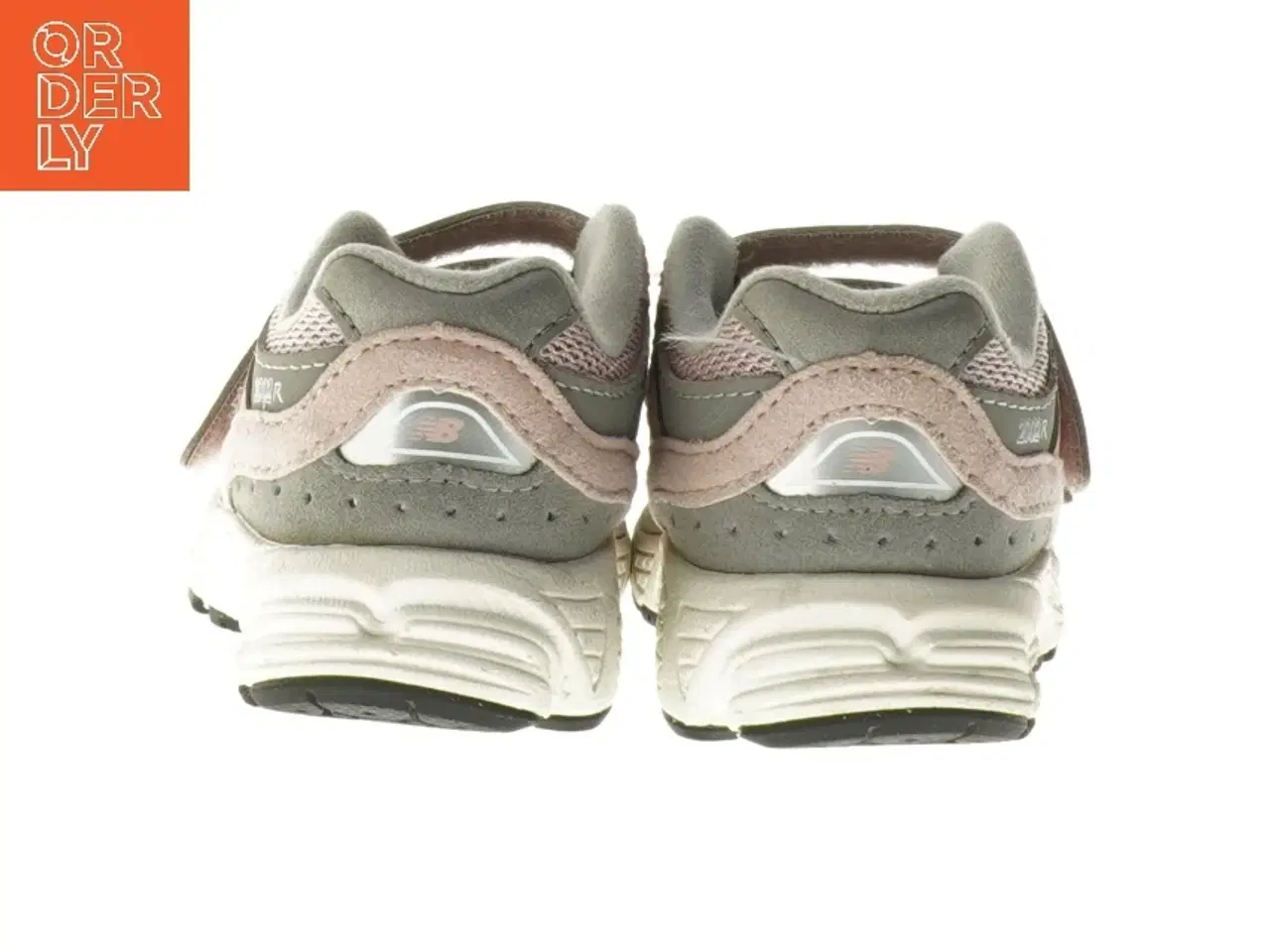 Billede 2 - New Balance løbesko til børn fra New Balance (str. 22,5 )