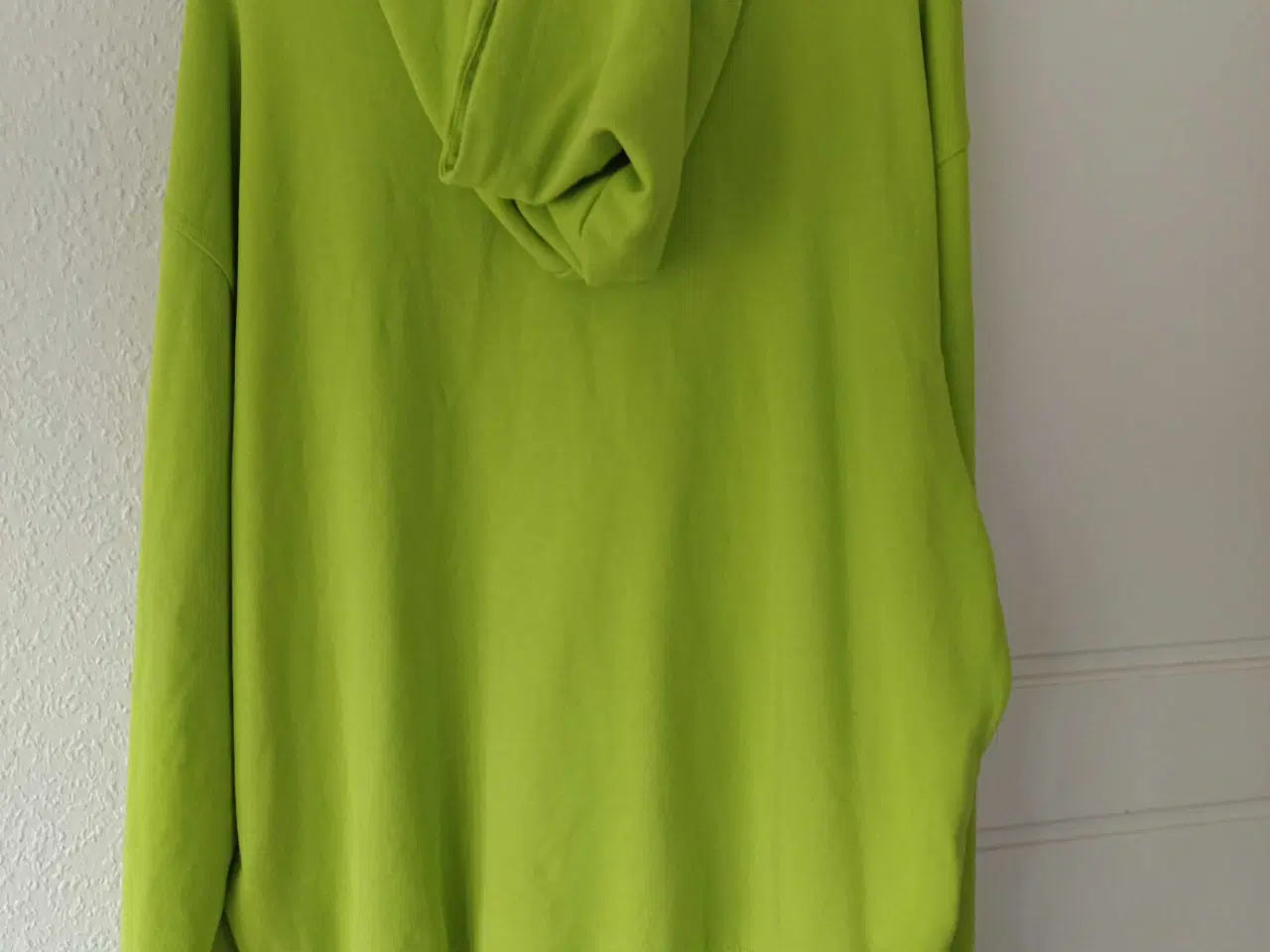 Billede 2 - T shirt Boss for mand størrelse 3 xl