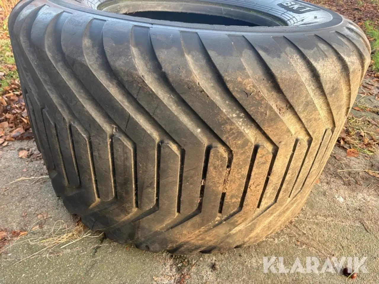 Billede 2 - Dæk uden fælg BKT