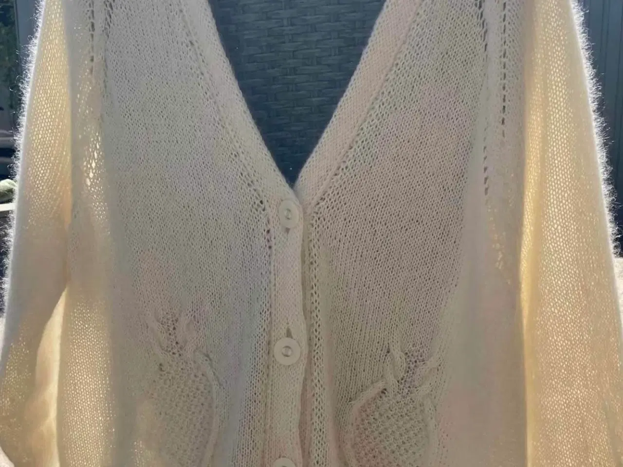 Billede 1 - Strikket cardigan sælges