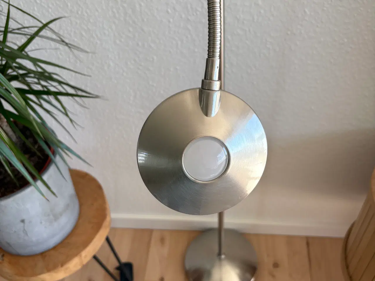 Billede 1 - En smart standerlampe fra Mark Sjøjd