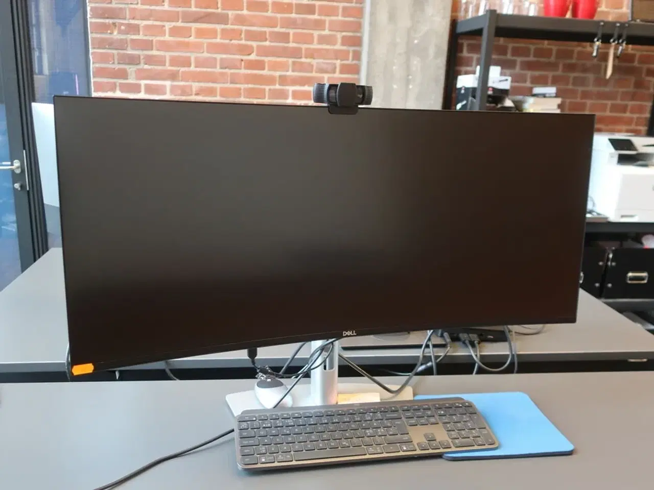 Billede 2 - Buet skærm 34" DELL U3421WE inkl. tastatur/mus og webcam