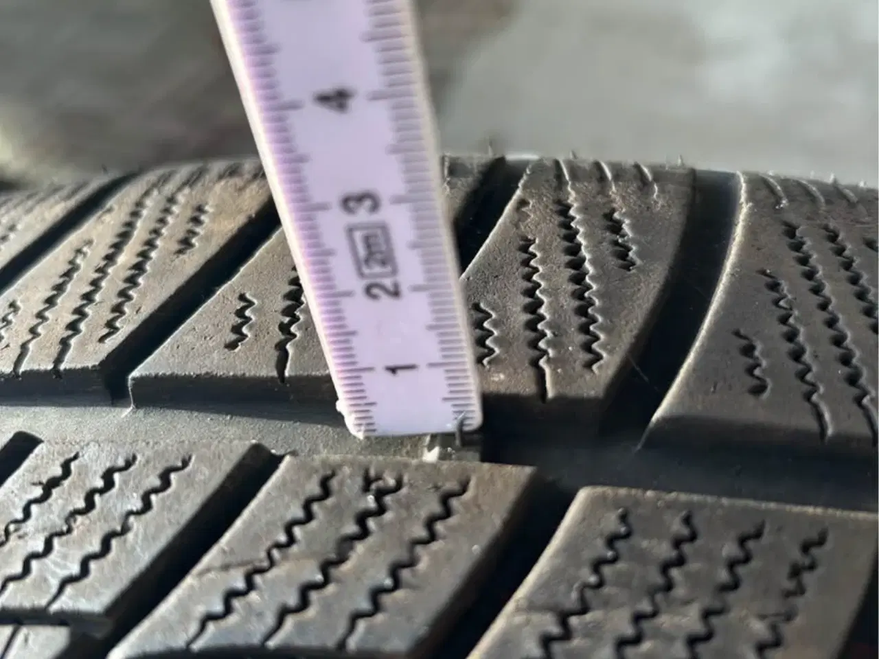 Billede 6 - Minerva vinterdæk sælges 235/50r19