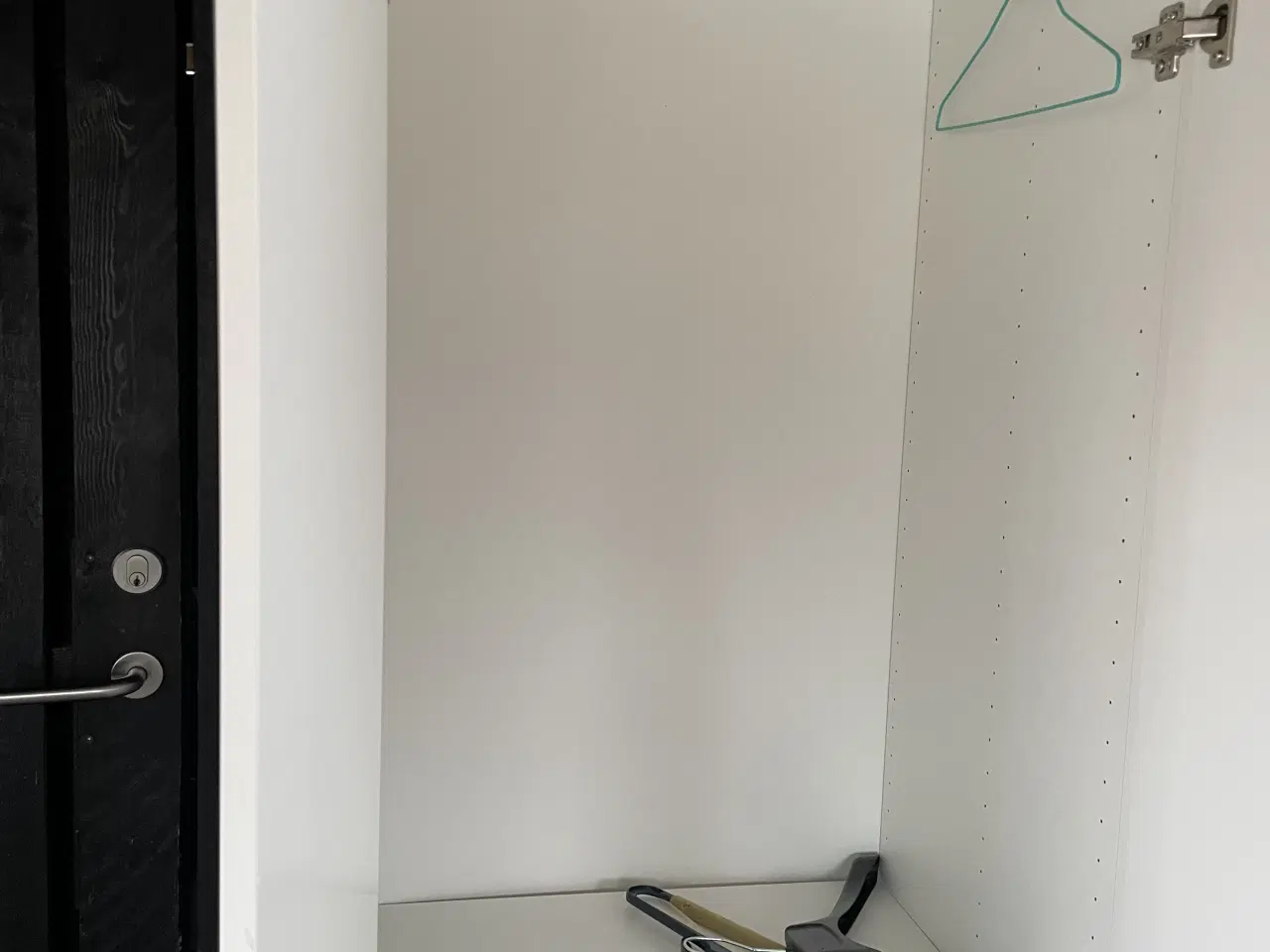 Billede 4 - Ikea skab gives gratis