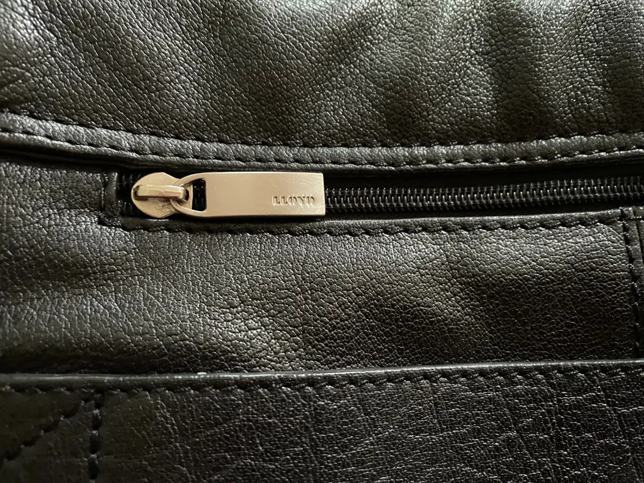 Billede 3 - Lloyd skuldertaske/crossbodySkuldertasek/Crossbody