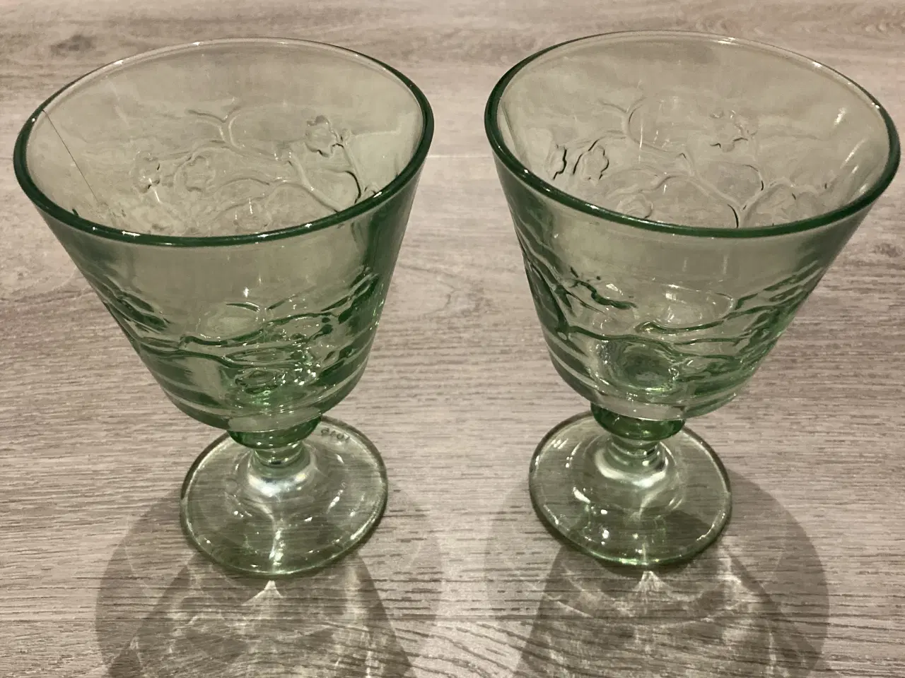 Billede 1 - 2 grønne glas