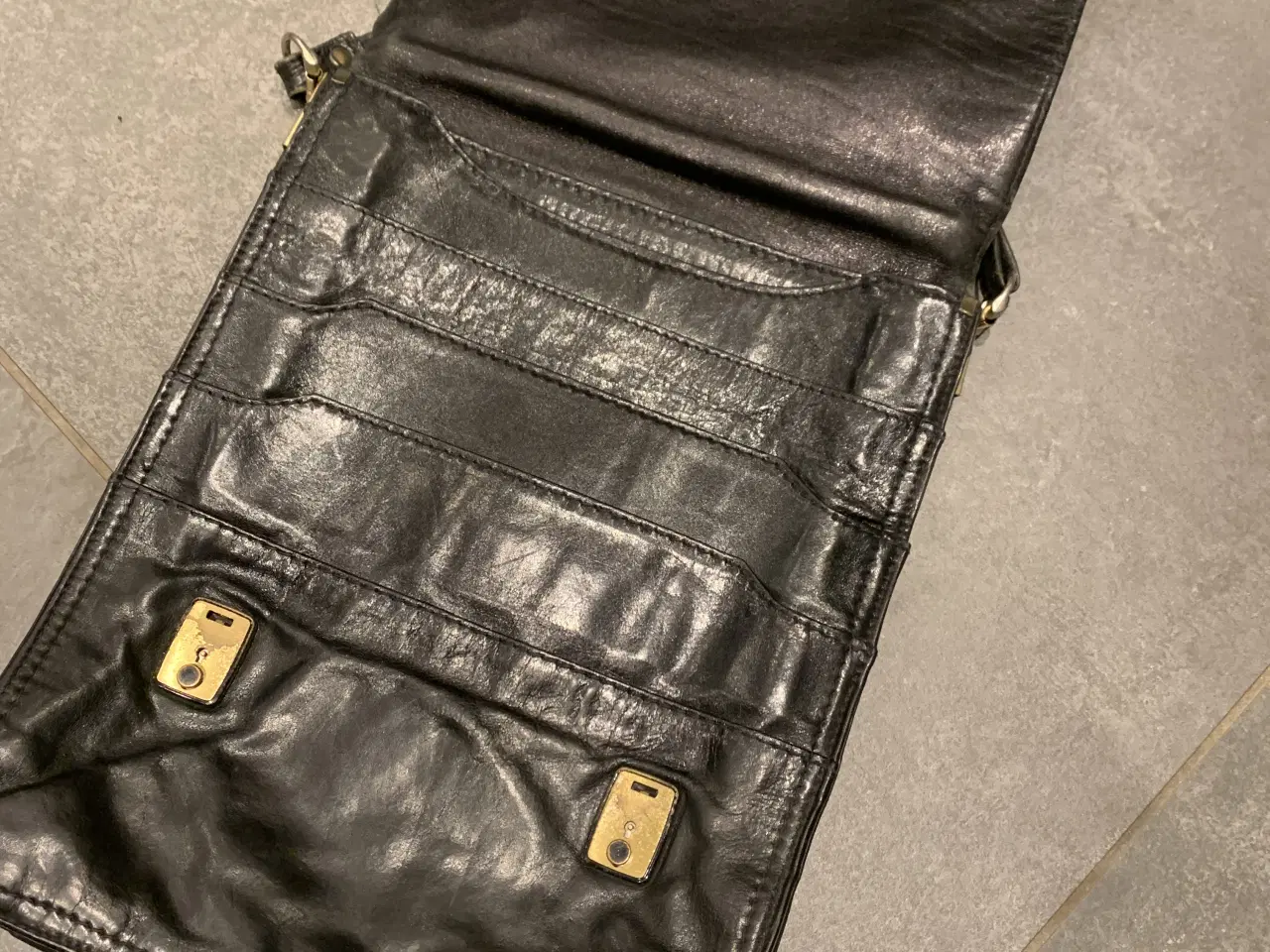 Billede 4 - Skuldertaske - skind