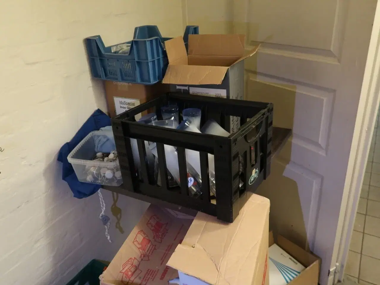 Billede 8 - Div. Engangsservice, vinglas, affaldsække, puder m.m.