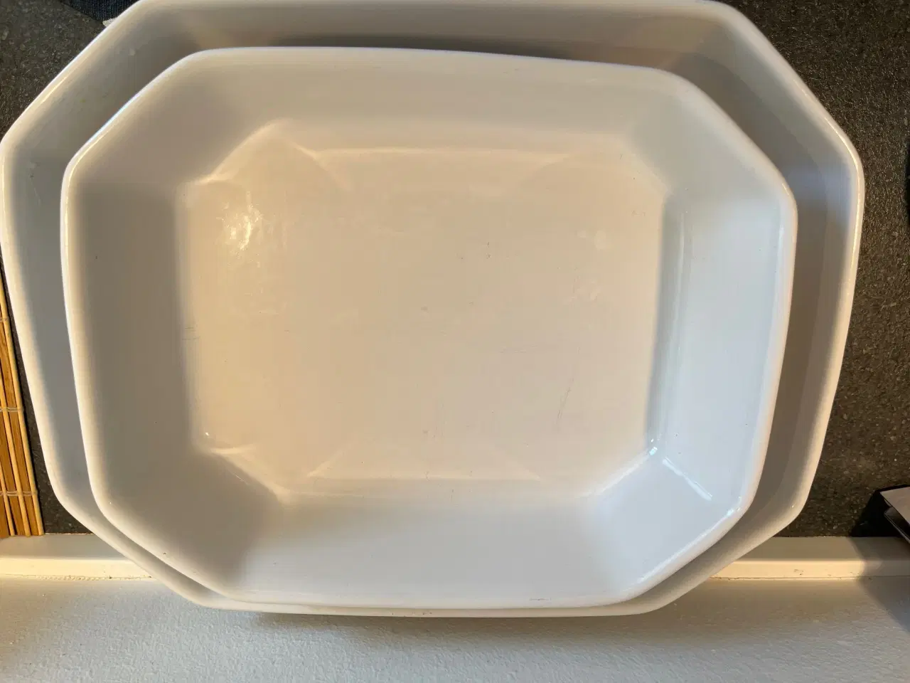 Billede 1 - 2 elegante ovnfaste Pillivuyt fade i 8-kantet form