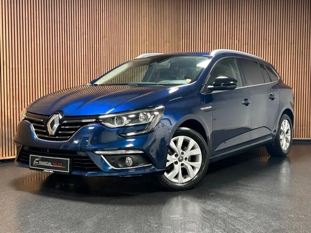 Billede 2 - Renault Megane IV 1,3 TCe 140 Limited Sport Tourer EDC