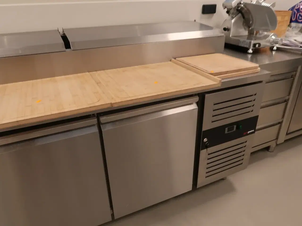 Billede 3 - Kølebord GGM GASTRO ZBG208ND
