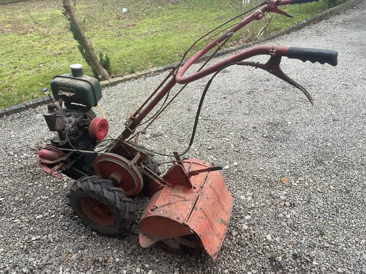 Billede 1 - Jeg sælger denne gode fræser,