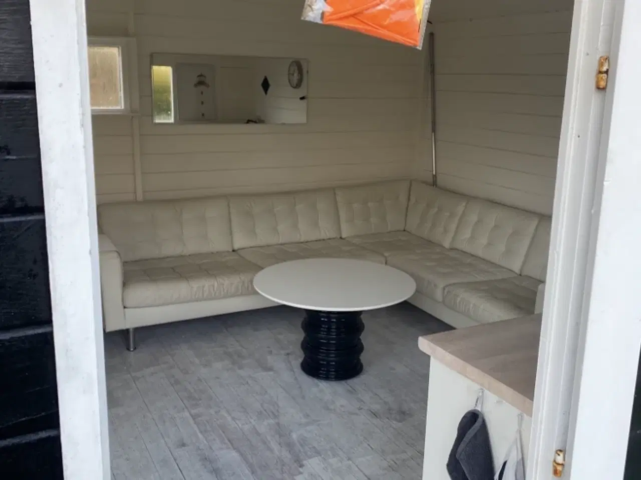 Billede 1 - Kolonihavehus beliggende nær Mindelunden Esbjerg