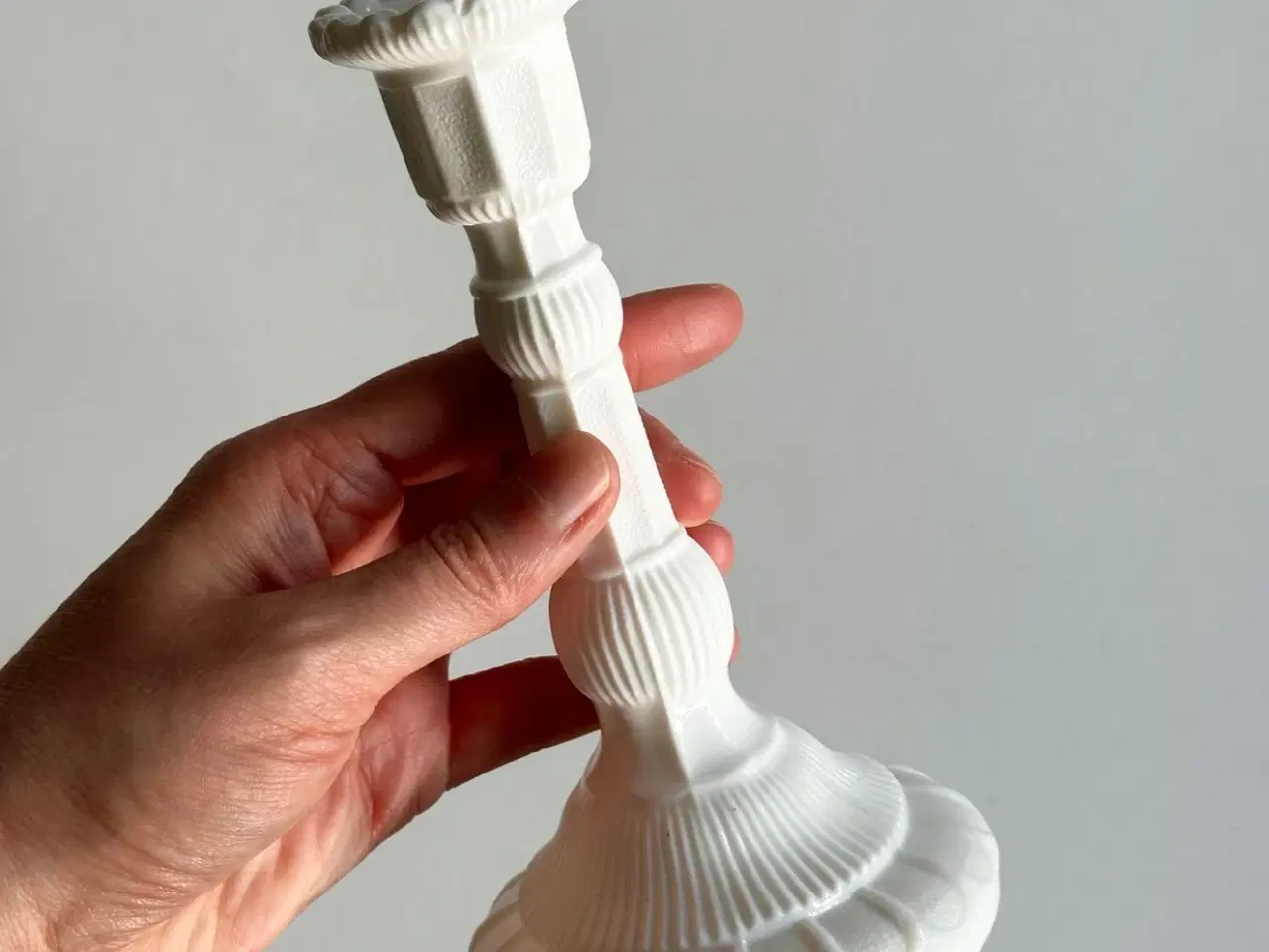 Billede 2 - Lysestage, opalineglas