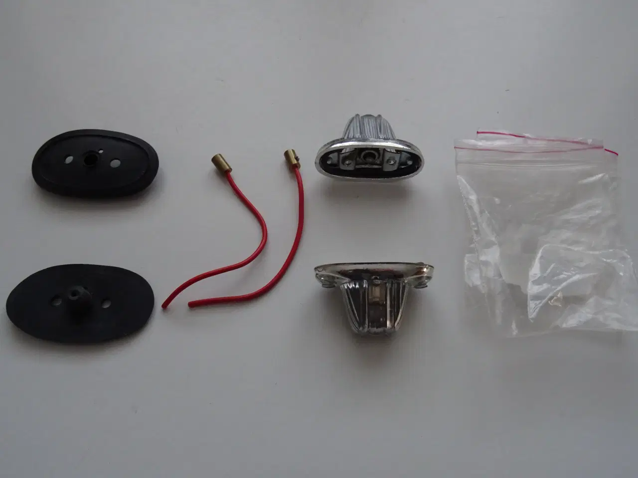 Billede 4 - MKP campingvogn nye baglygter,nr pladelys,sidelys