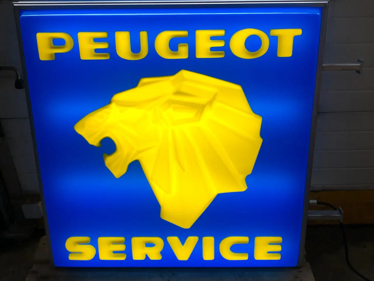 Billede 3 - Stort Peugeot lysskilt - Over 1 meter