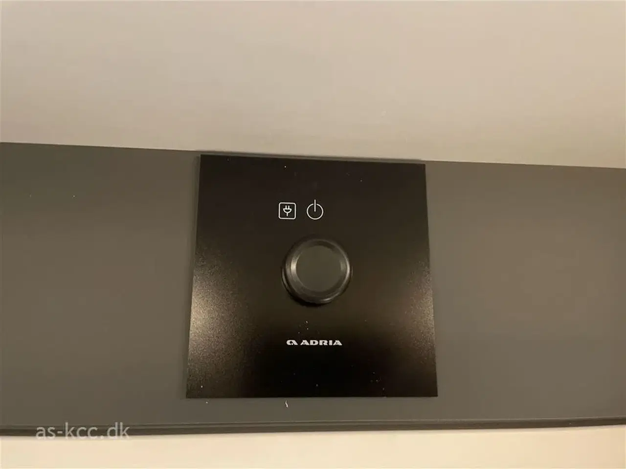 Billede 8 - 2026 - Adria Altea 542 PH   Adria Altea 542 PH Årg. 2026 4 sovepladser, 4 siddepladser. kan vejes ned til 1350 KG Lader+batteriboks+udvendig stik kr. 1.649,- lagt i prisen