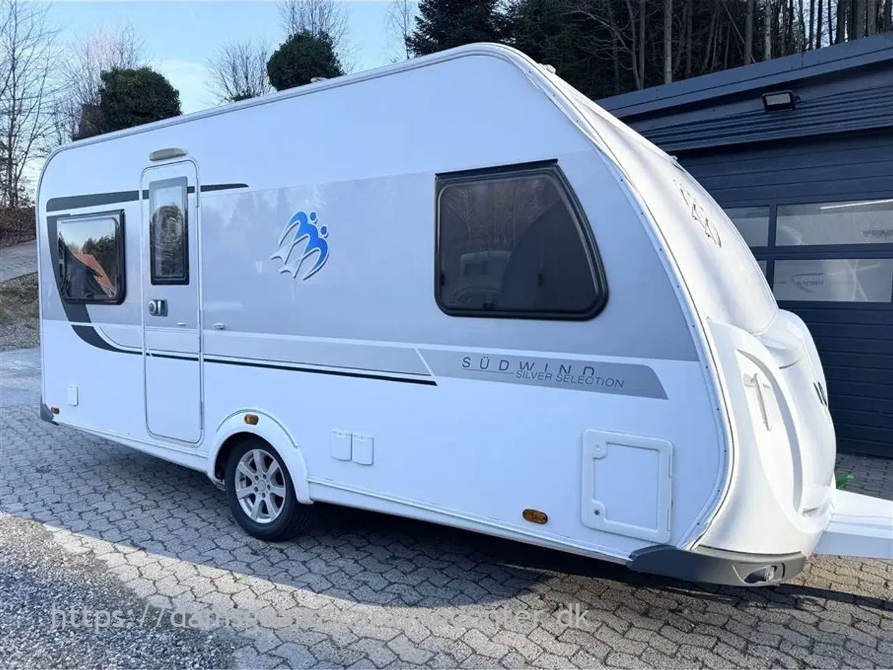 Billede 2 - 2018 - Knaus Südwind Silver Selection 450 FU   Franskseng-Gulvtemp.-Mover-Telt