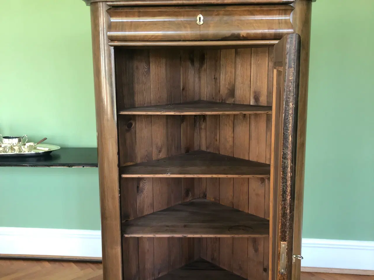 Billede 2 - Retro hjørneskab, fin stand 