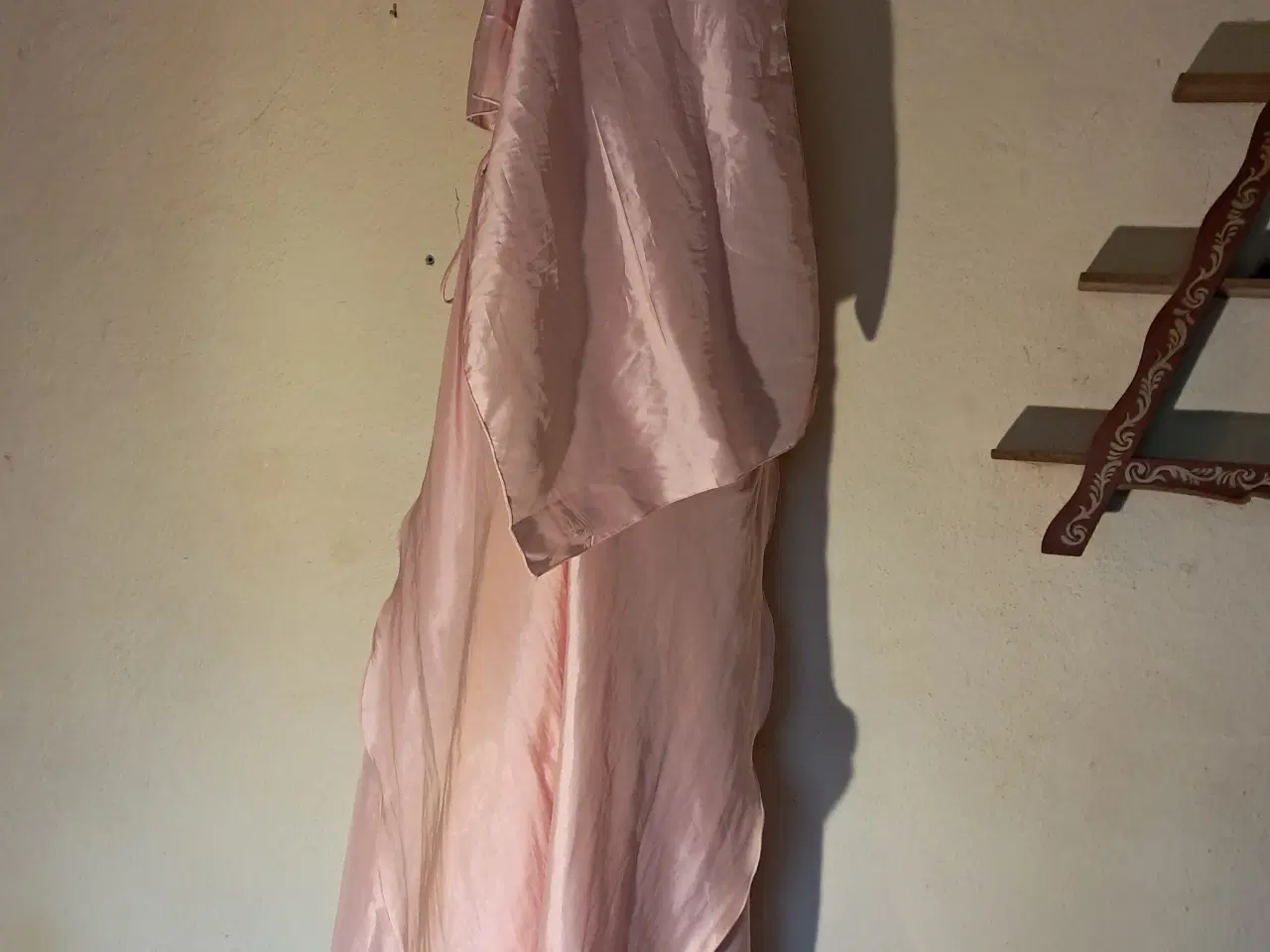 Billede 3 - Lissa Paris str. 6 gallakjole