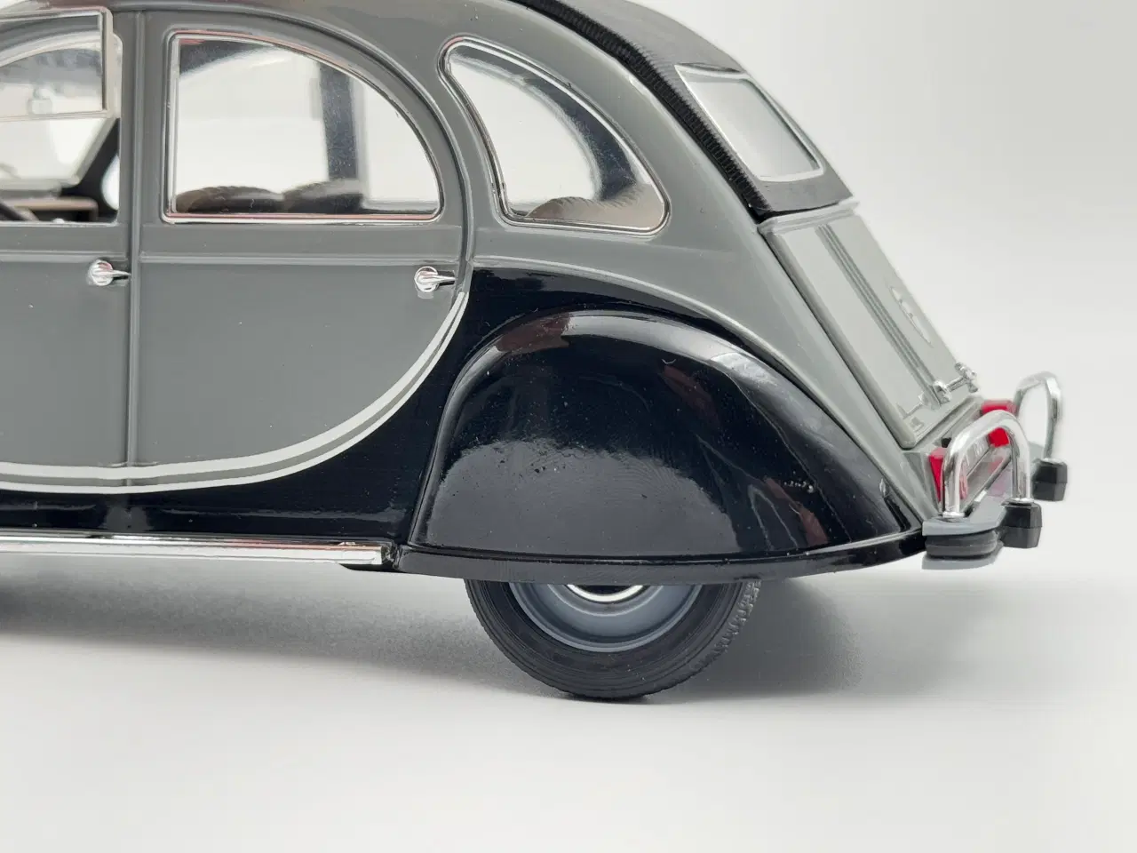 Billede 8 - 1966 Citroën 2CV Charleston 1:18 