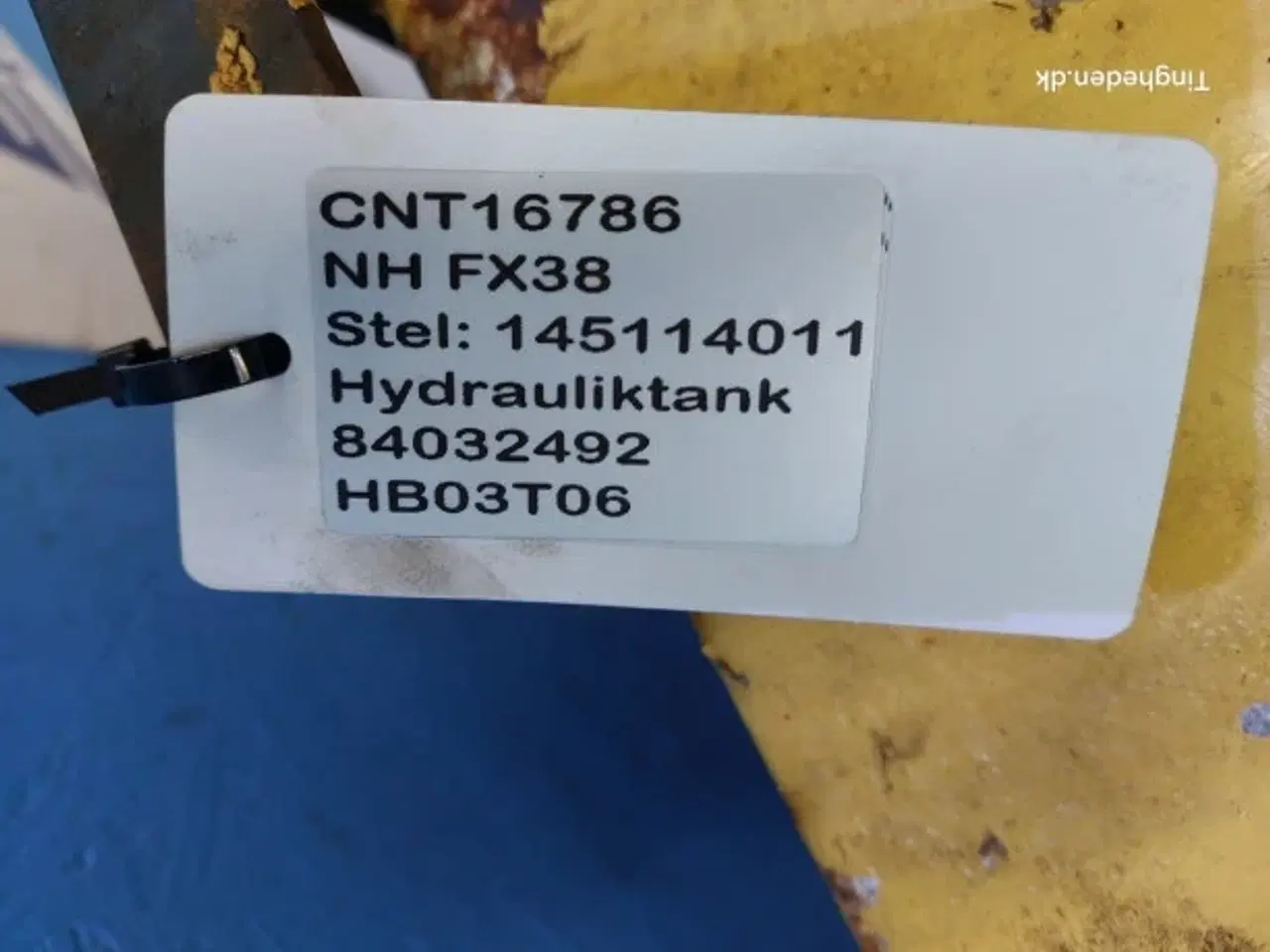 Billede 16 - New Holland FX38 Hydrauliktank 84032492