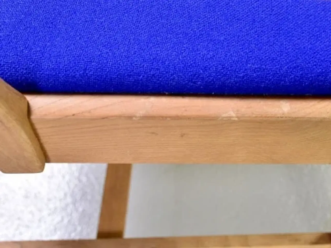 Billede 7 - Konferencestol med armlæn og blå polster