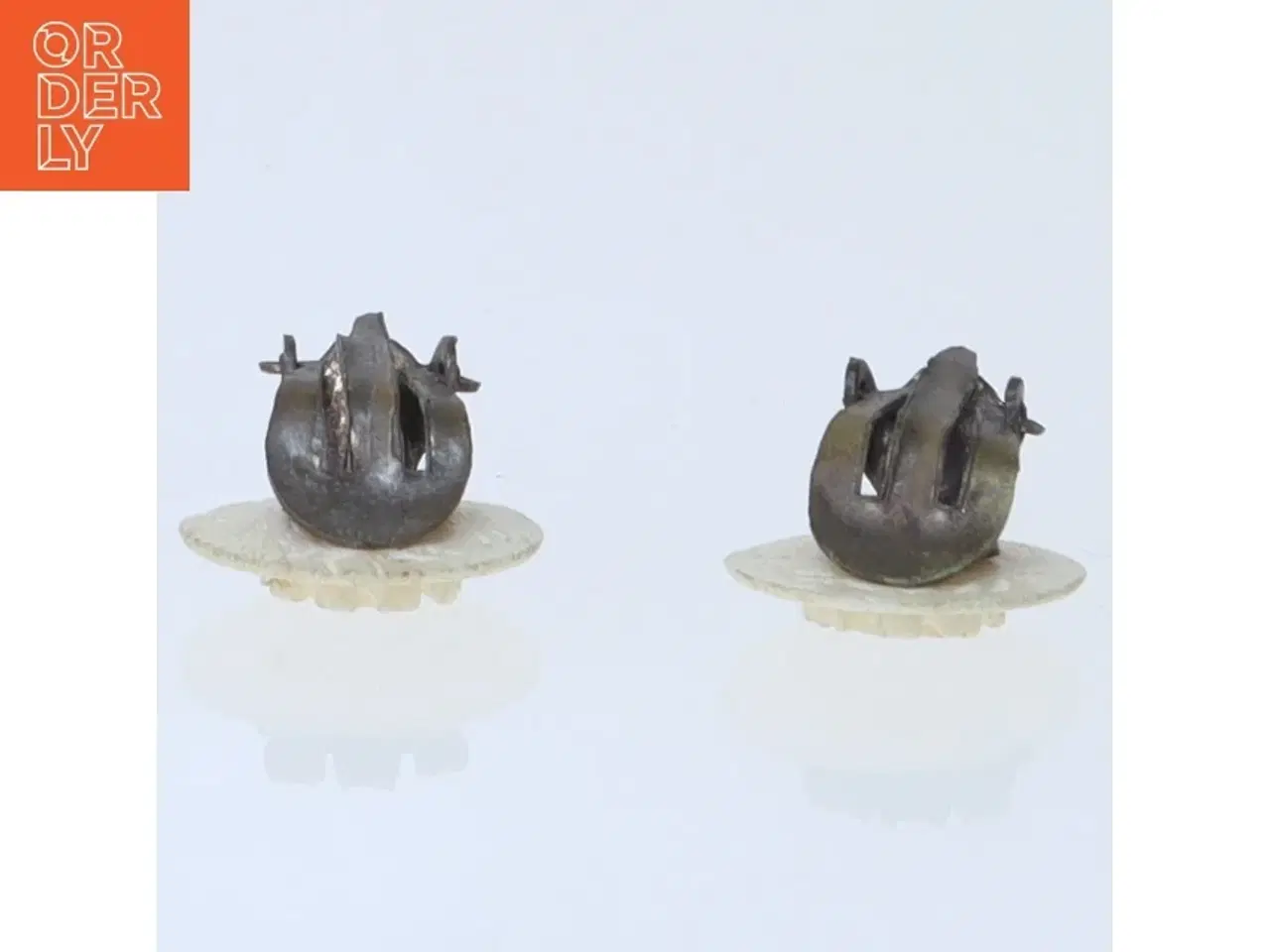 Billede 3 - Clips vintage øreringe med udskåret detalje (str. Ø 1,5 cm)