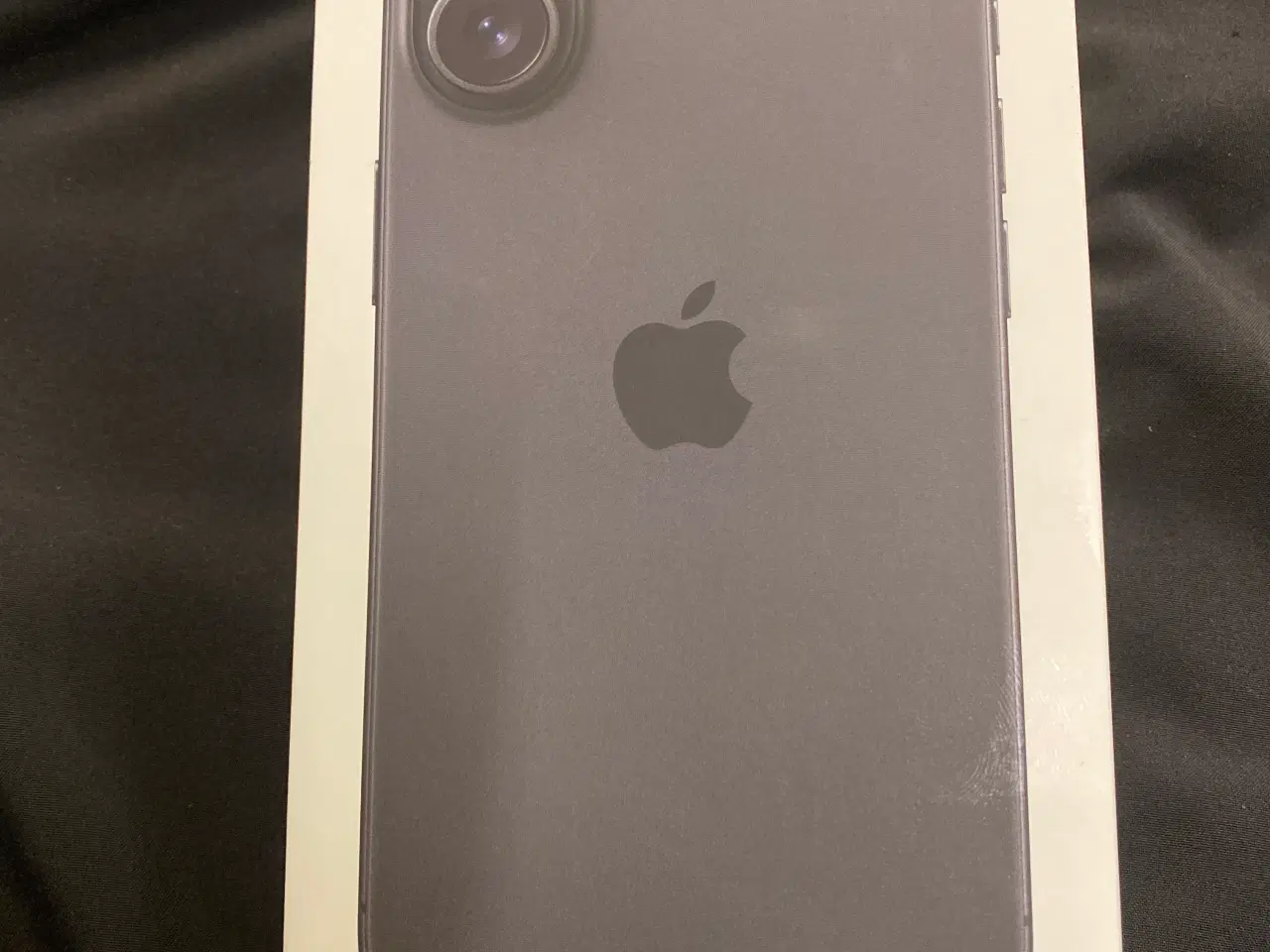 Billede 1 - iPhone 16, 128 GB - Sort